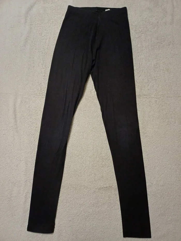 Legging noir XS Kiabi (réf perso G-P49)(familleac72)