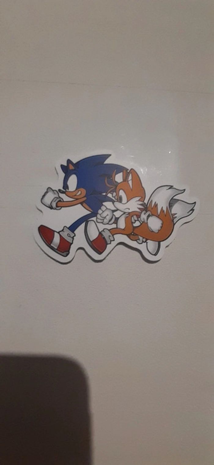 Sticker sonic