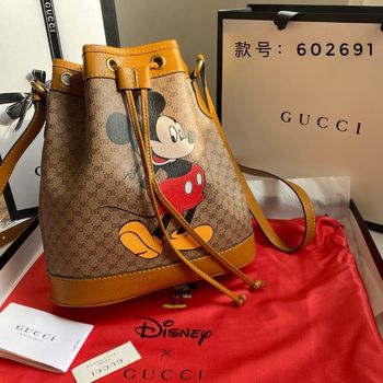 Gucci  602691