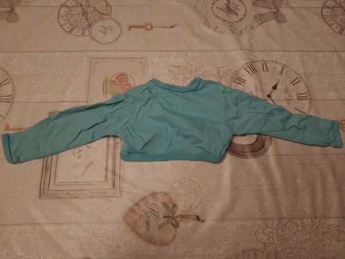 Gilet boléro 2 ans - photo numéro 3