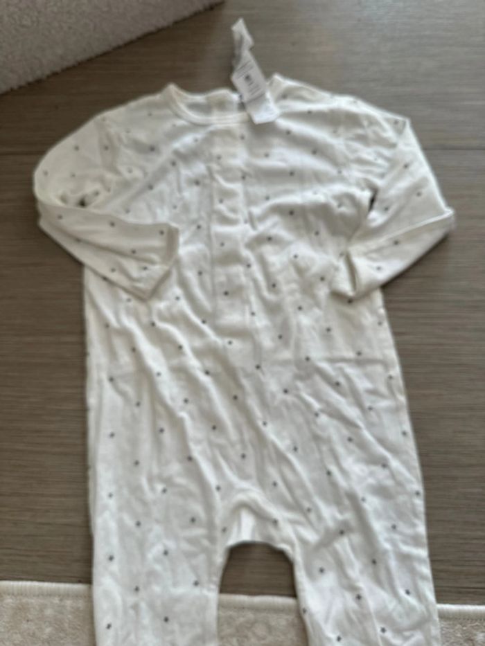 Pyjama kiabi mixte comme neuf porté une fois - photo numéro 3