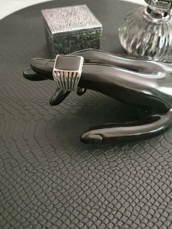 Bague homme acier et pierre noire T9