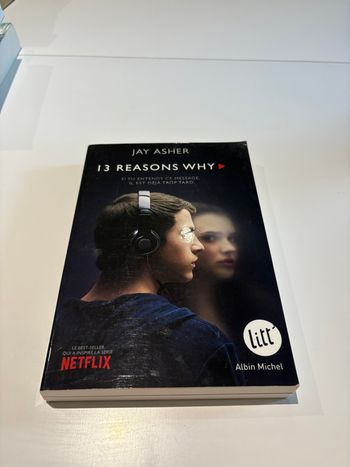 Livre « 13 reasons why » de Jay Asher édition Albin Michel