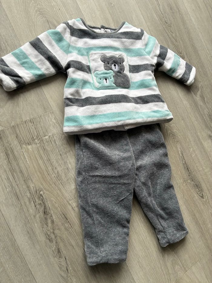 Pyjama à rayures garçon , Taille 6 mois - photo numéro 2