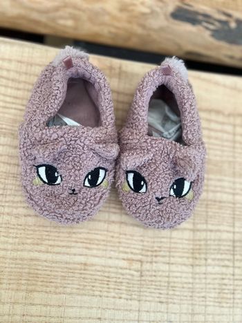 Chaussons H&M fille pointure 24 25 26 chat