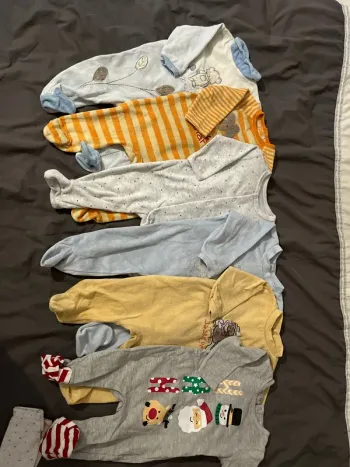 Lot 7 pyjama 6 mois
