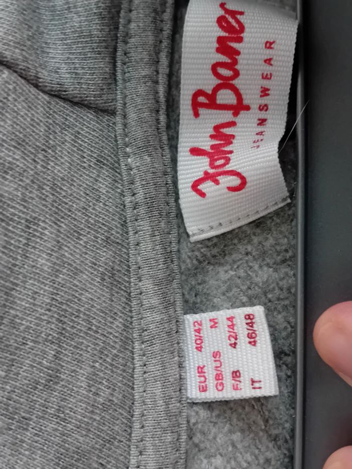 Pull à capuche gris John Baner Taille 40-42 - photo numéro 3
