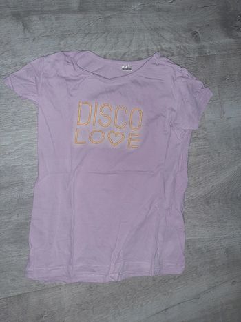 T shirt 6/8 ans neuf