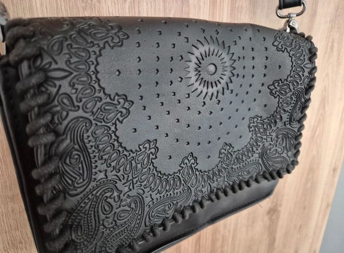 Sac pochette noir Naf Naf - photo numéro 2