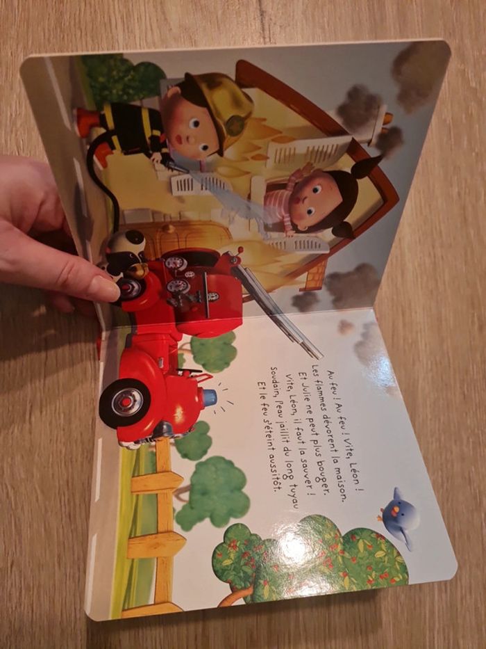 Livre P'tit Garçon Le Camion de Léon - photo numéro 6