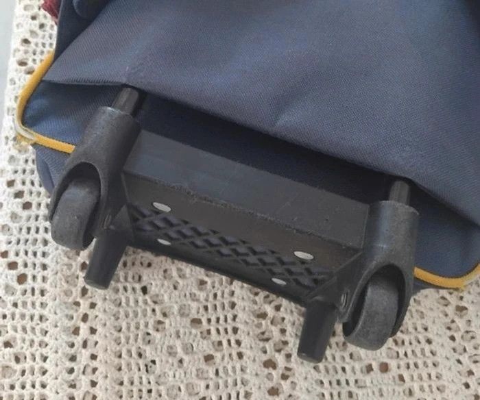 Sac cartable roulette Mickey - photo numéro 4
