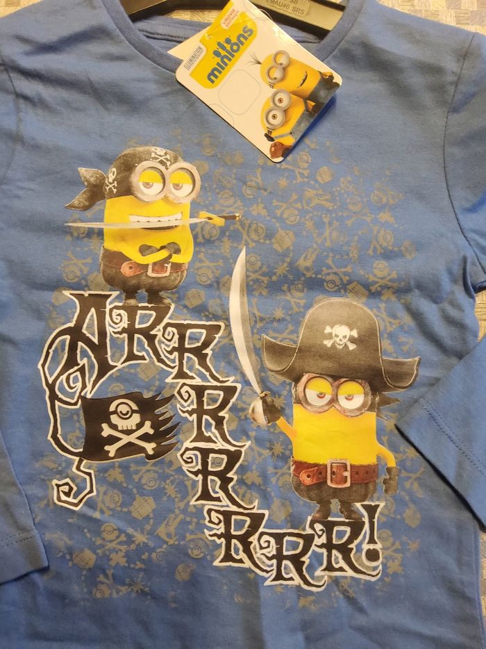 🍌 T-shirt enfant Minions – bleu, manches longues, “Ahoy There!”
🆕 Article neuf avec étiquette T 8 ans - photo numéro 2
