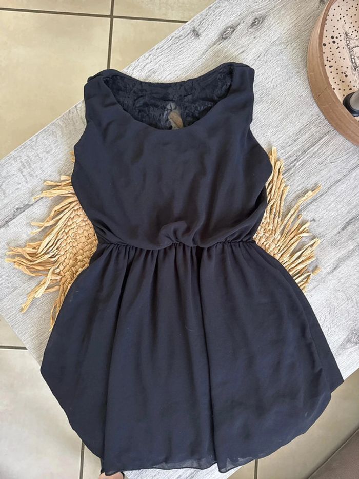 Robe 8 ans fille h&m à dentelle