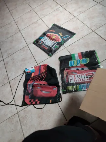 4 sacs a dos cars Marvel licorne