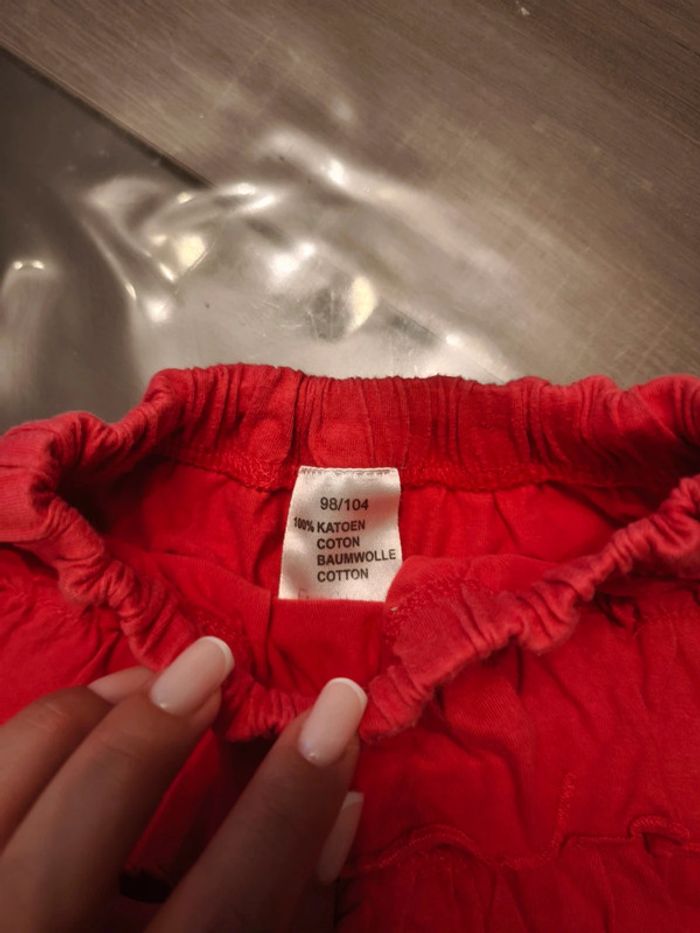 Jupe rouge à volants - photo numéro 4