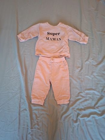 Pull avec pantalon bébé