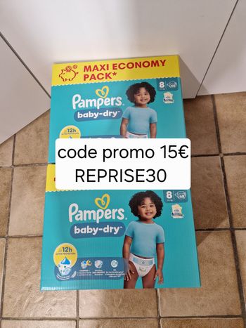 136 couches Pampers baby-dry taille 8