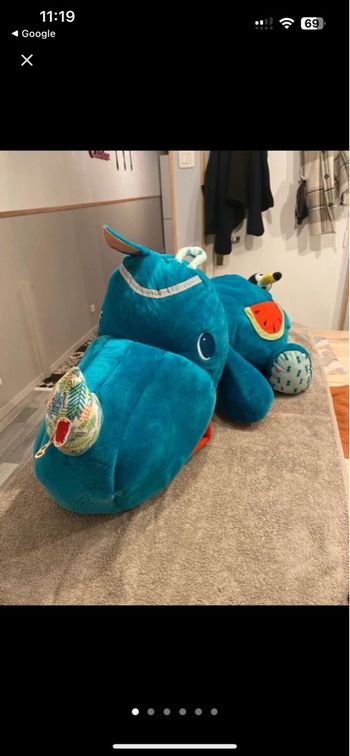 Peluche range secrets Marius le Rhino