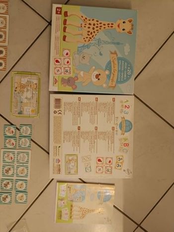 Coffret Sophie la girafe boîte 7 jeux et + de 20 activités, cartes, domino, loto... 