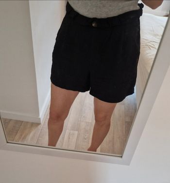 Short noir