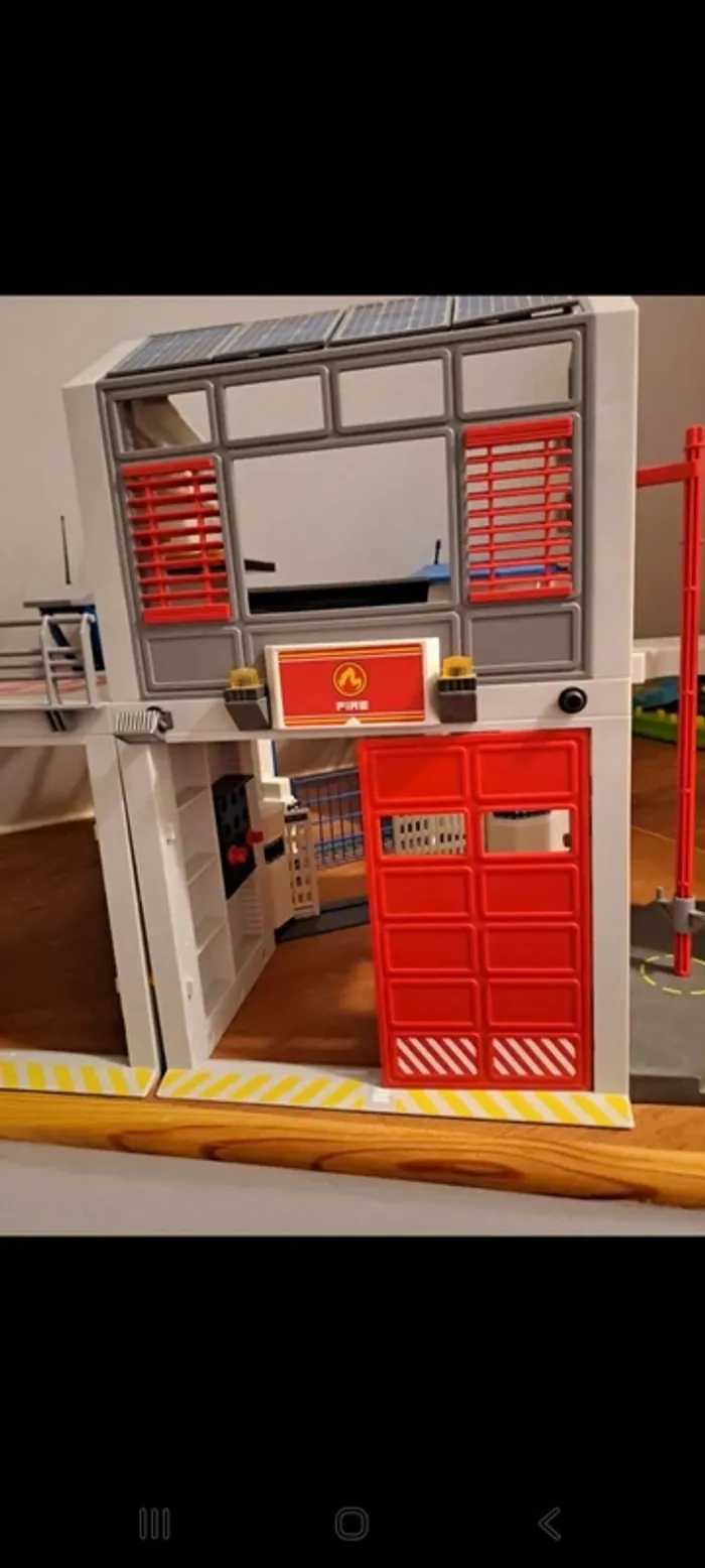 Caserne de pompiers Playmobil - photo numéro 2