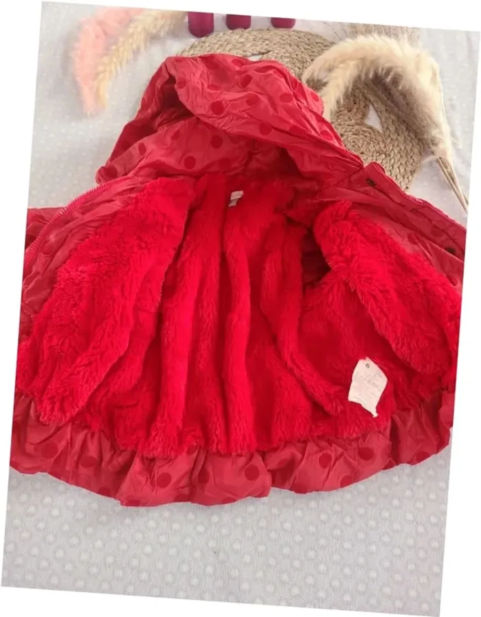 Manteaux kawai rouge 6 mois - photo numéro 2