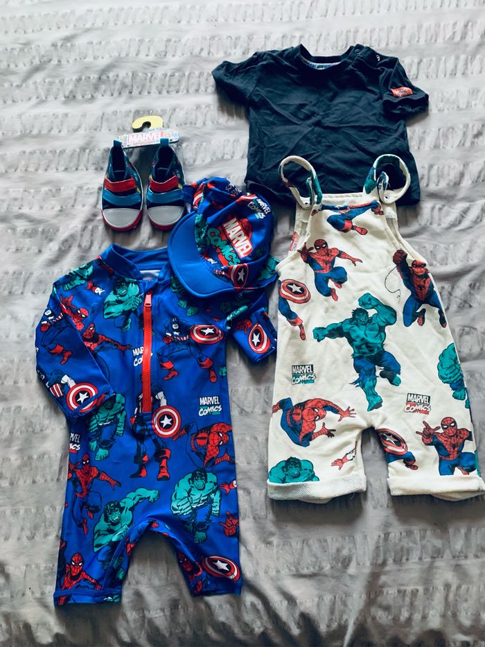 Lot vêtement bébé Marvel