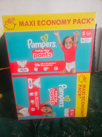 Couches Pampers taille 5 ponts 86x2=172 couches 