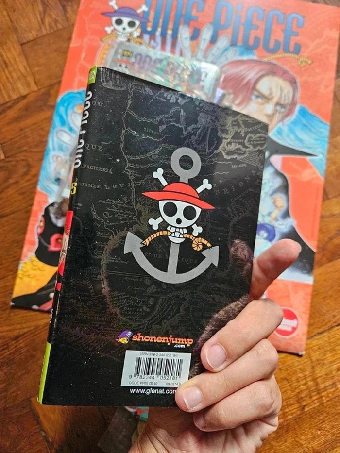 Gros lot Onepiece + la nuit Onepiece 2023 et 2024 - photo numéro 13