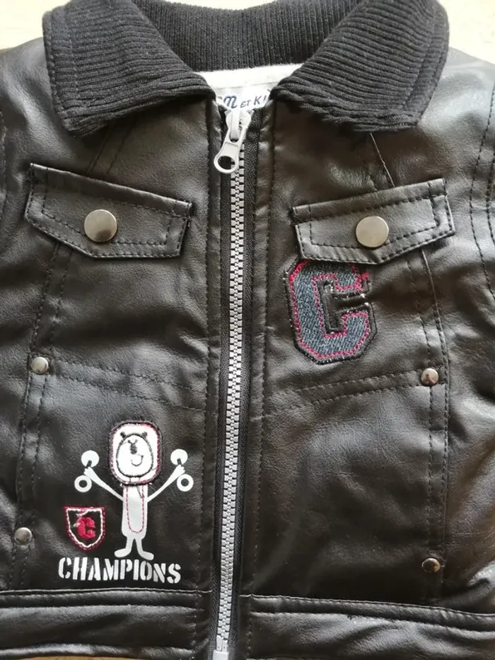 Veste simili-cuir noire taille 6 mois - photo numéro 3
