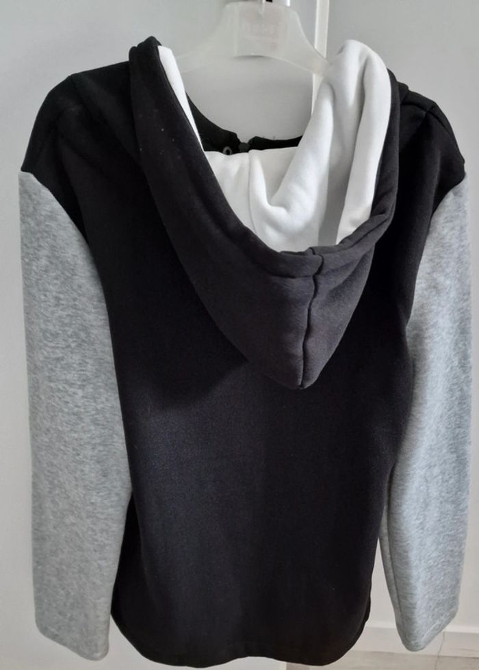 Veste femme à capuche par fermeture eclair - photo numéro 2