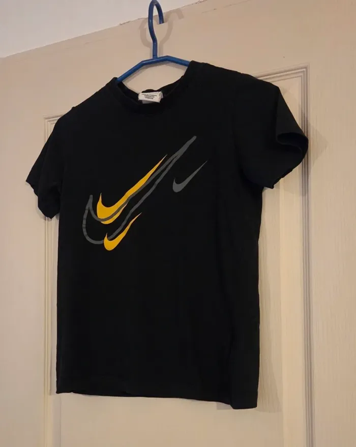 T-shirt Nike garçon – Taille M (137-147 cm) - photo numéro 2