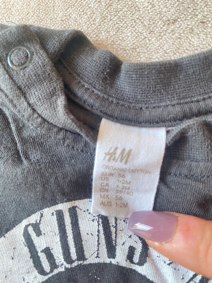 T-shirt h&m 1/2 mois - photo numéro 3