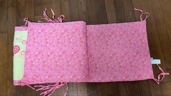 Tour de lit bébé fille 