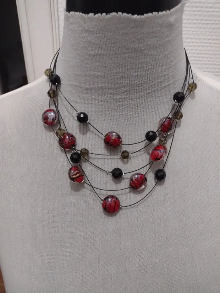 Collier réglable superbe