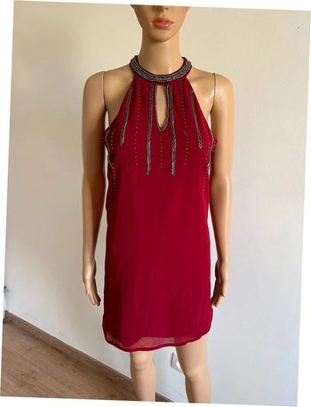 Robe courte rouge sans manches avec perles Molly Bracken taille S état satisfaisant