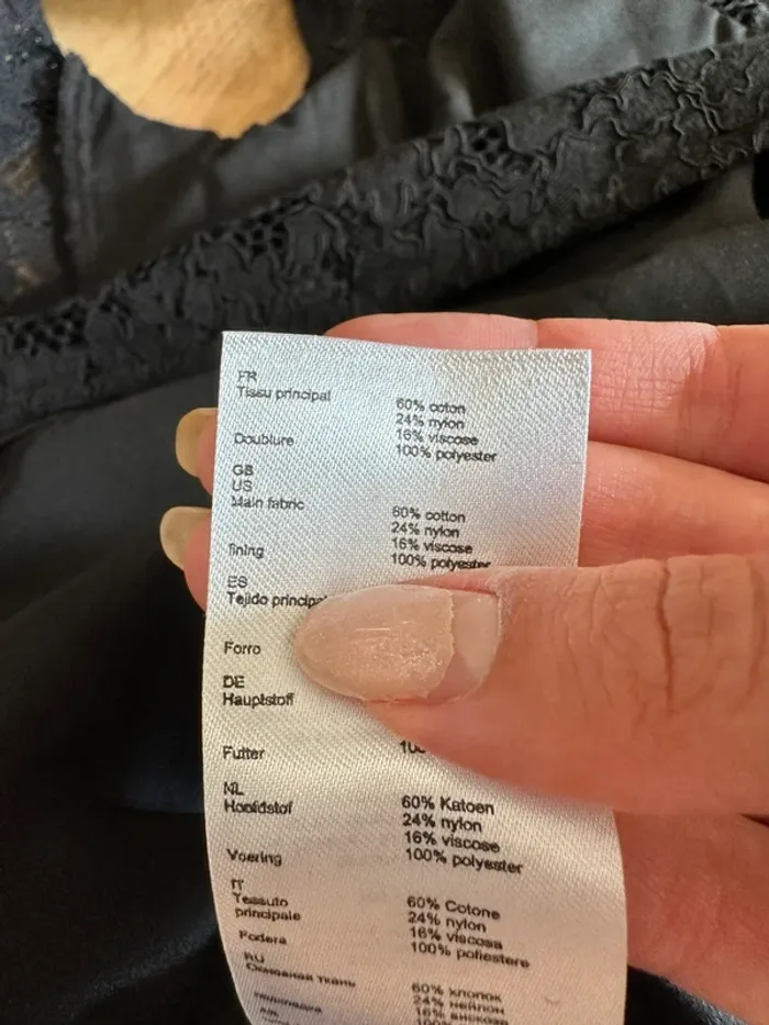 Robe Claudie Pierlot en dentelle noire taille 36 - photo numéro 8
