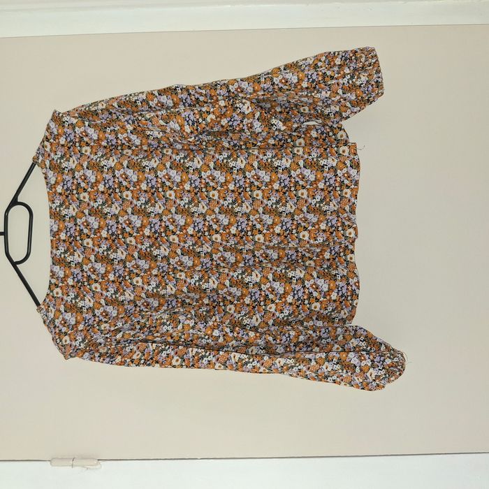 Blouse bohème fleurie multicolore – manches longues, col en V – Taille S/M - Only - photo numéro 2