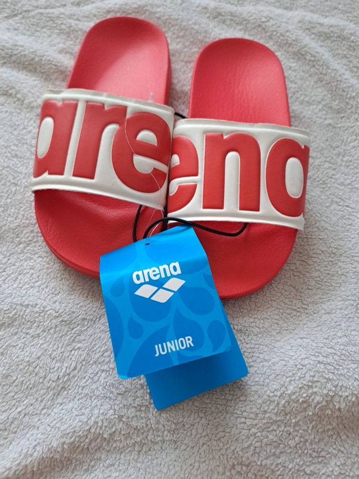 Claquettes Arena