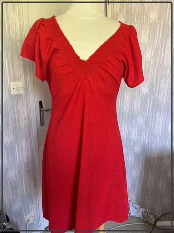 Magnifique robe col en V recto verso taille 40 marque la halle *