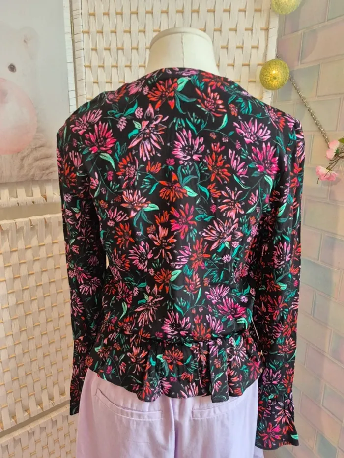 💕jolie blouse fleurie bzb femme TS  / 36 💕 - photo numéro 4