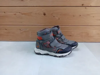 Chaussures montantes mustang taille 33