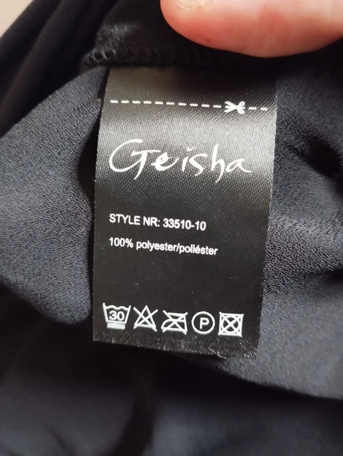 Neuve! Jolie chemise noire en voile Geisha taille 42 - photo numéro 4