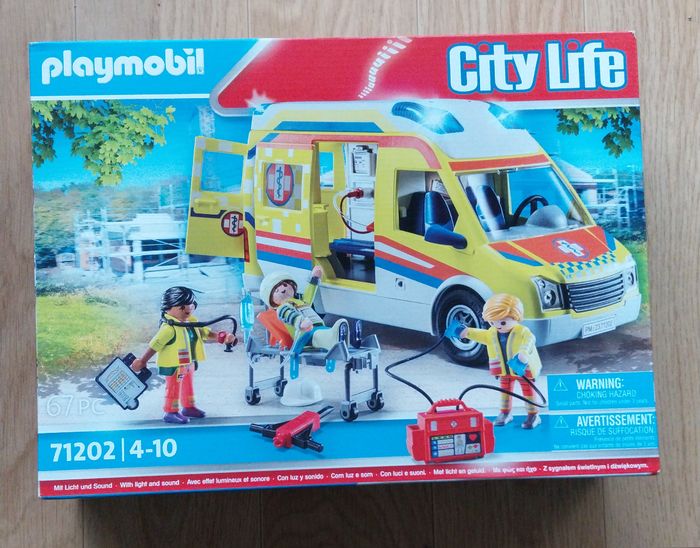 Playmobil City Life 71202 Ambulance avec effets lumineux et sonore neuf plastiques scellés