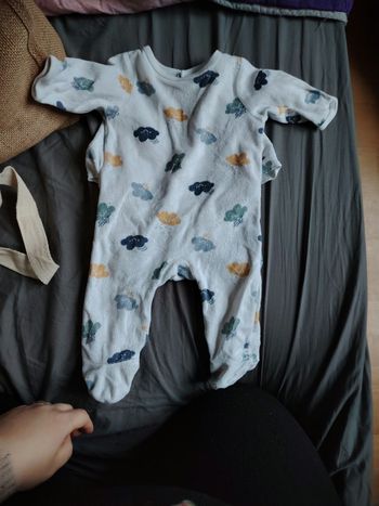 Pyjama velours motif nuage taille 3 mois