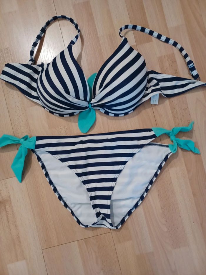 Maillot de bain 2 pièces 105 C