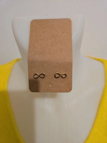 Magnifique Boucles-doreilles neuve