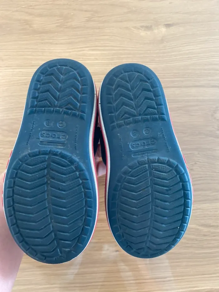 Sandales Crocs T 24-25 (8) - photo numéro 4