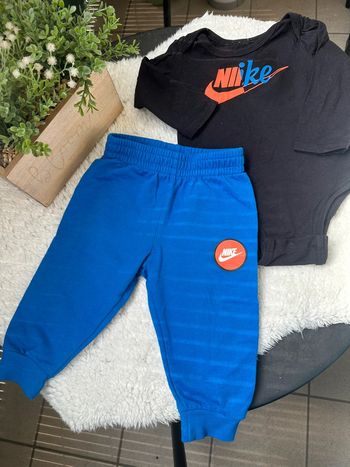 Ensemble Nike