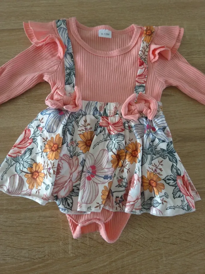 Robe body fleuri 12 mois - photo numéro 2